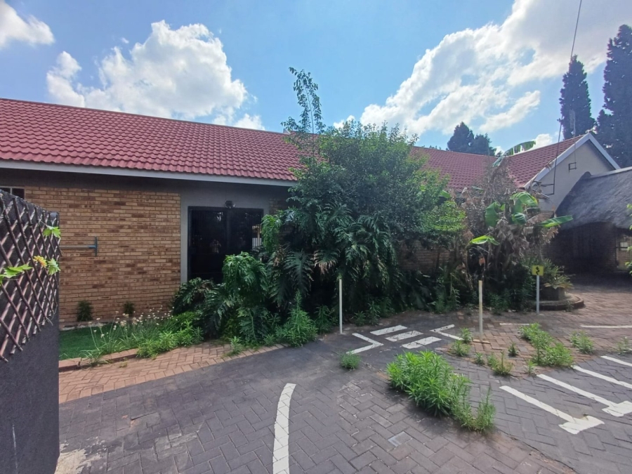 4 Bedroom Property for Sale in Flamwood North West